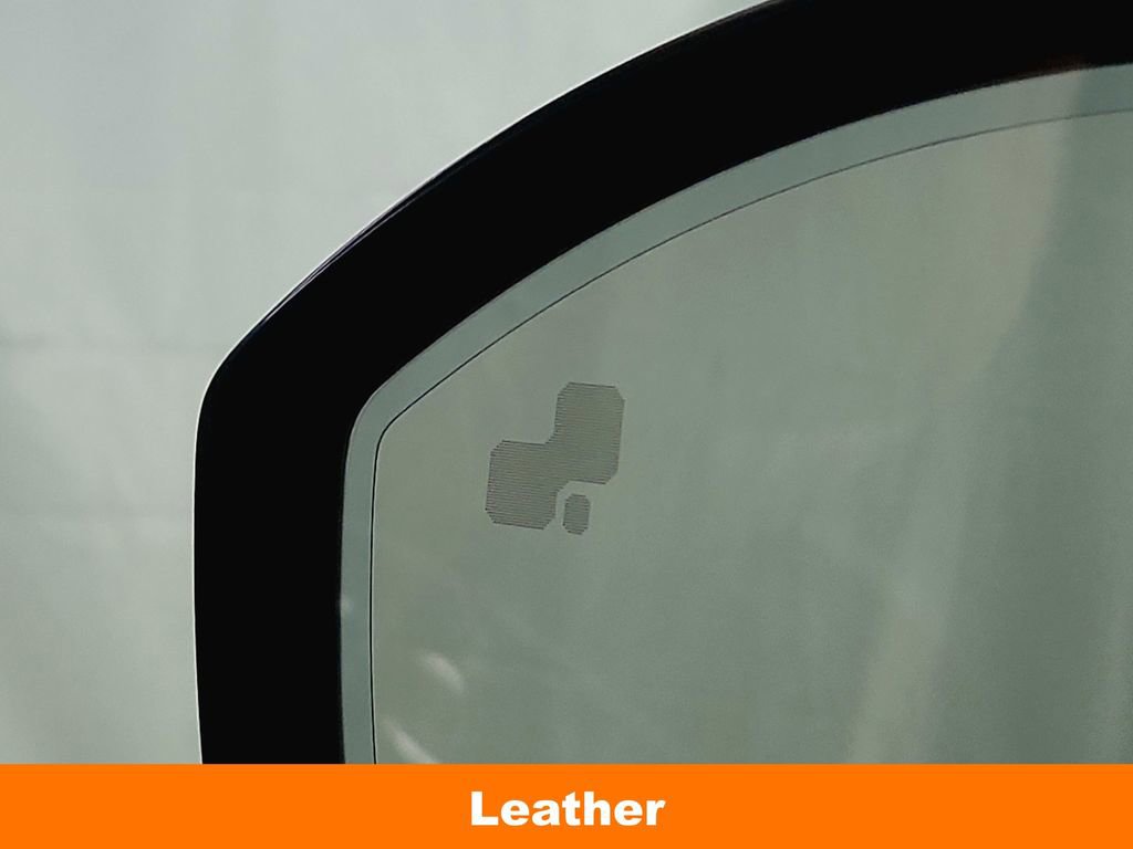 Used 2020 Jaguar F-PACE Premium image 12