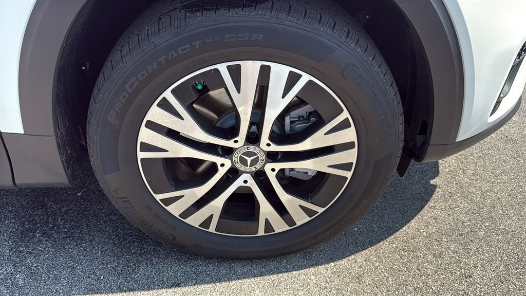 Certified 2026 Mercedes-Benz GLB 250 4MATIC image 9