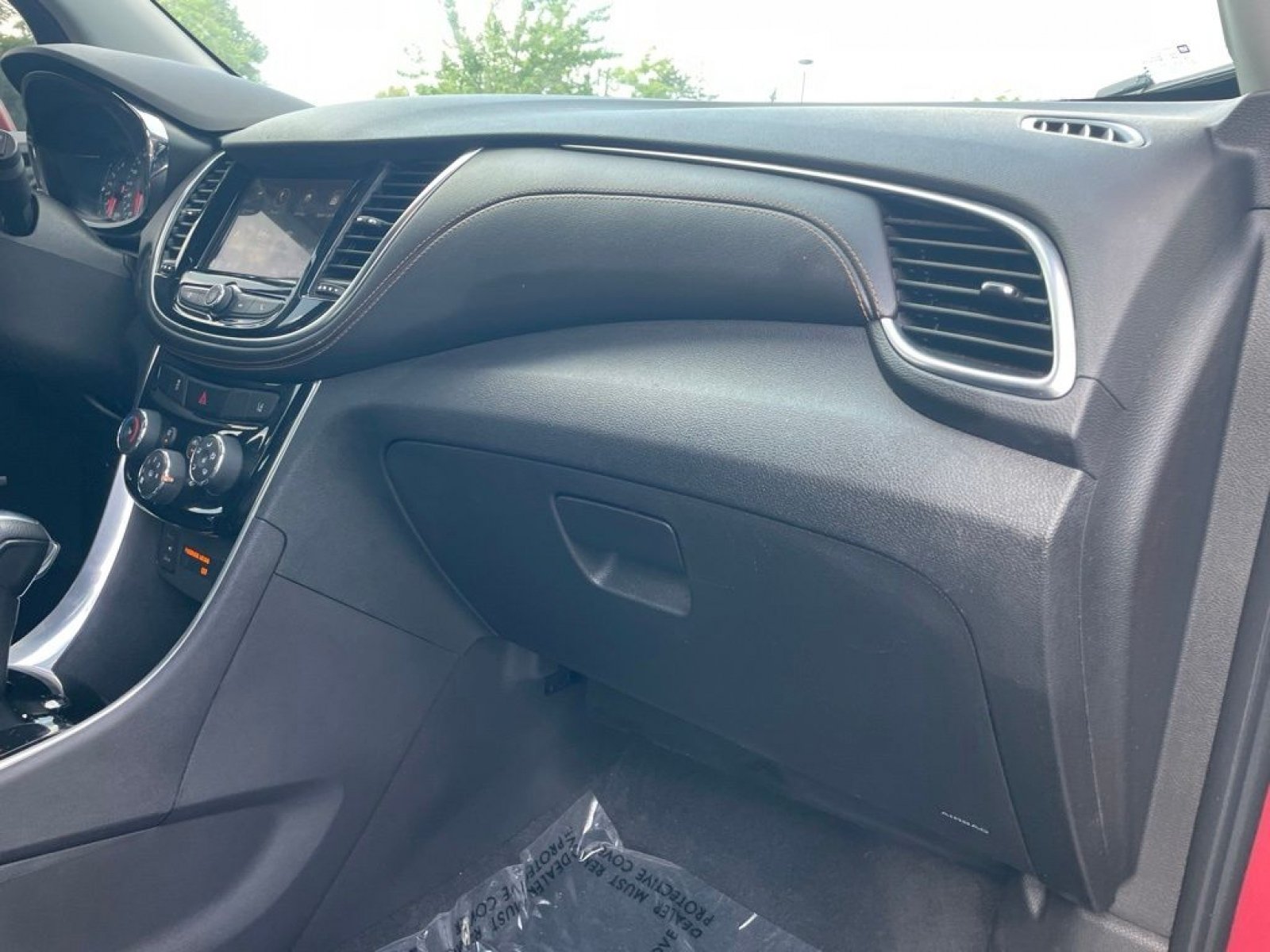 Used 2018 Chevrolet Trax Premier FWD image 20