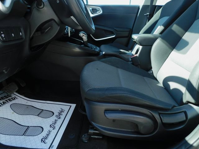 Used 2022 Kia Soul LX image 31