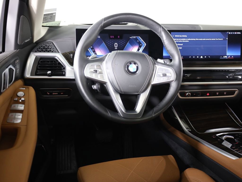 Used 2025 BMW X7 xDrive40i AWD/4WD image 37