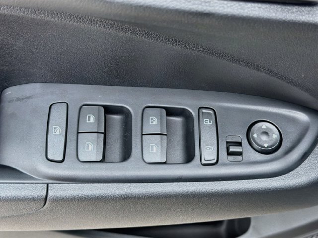New 2026 Hyundai Venue SEL FWD image 17