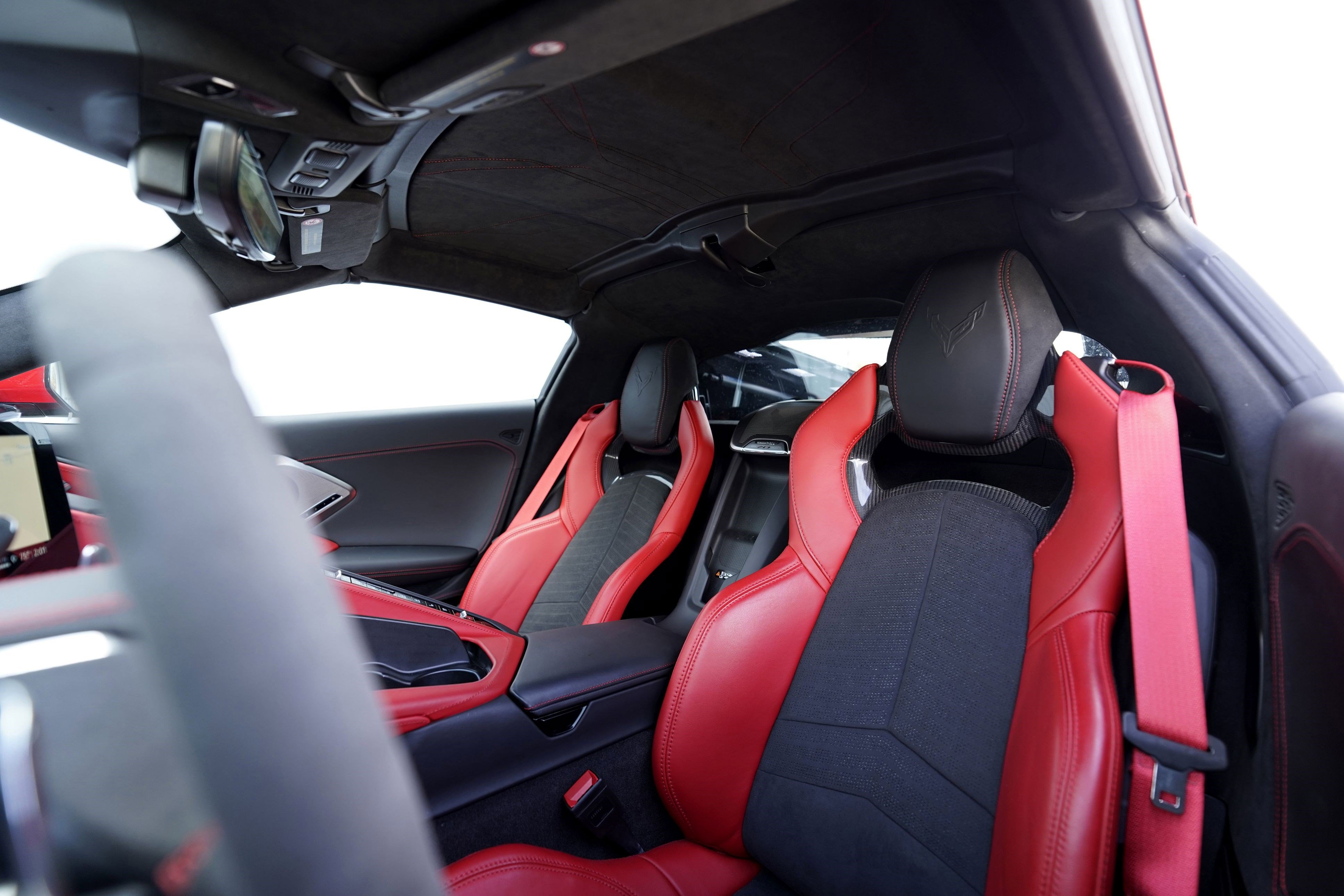 Used 2023 Chevrolet Corvette Stingray Premium Cpe w/ Z51 Performance Package RWD image 9