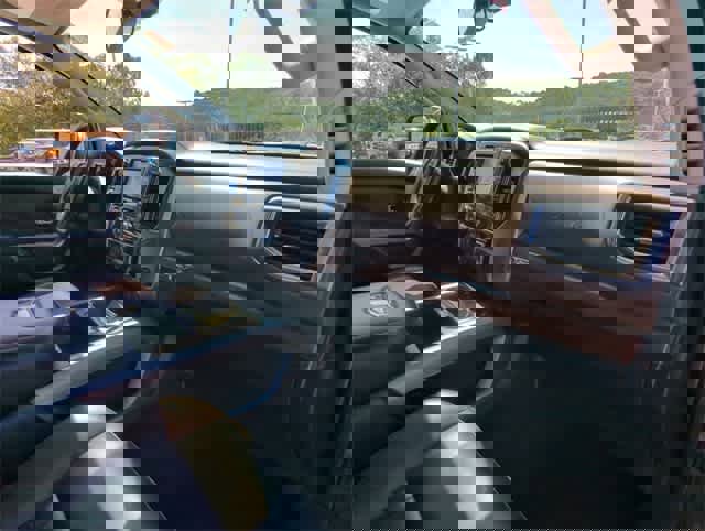 Used 2018 Nissan Titan Platinum Reserve w/ Platinum Utility Package image 28