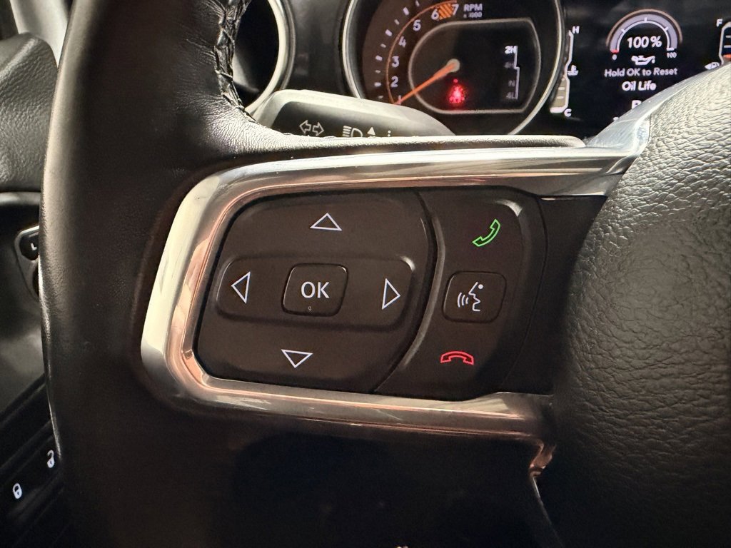 Used 2023 Jeep Wrangler Unlimited Sahara image 32