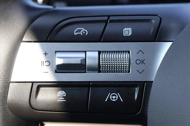 Used 2025 Hyundai Tucson SEL AWD/4WD image 14
