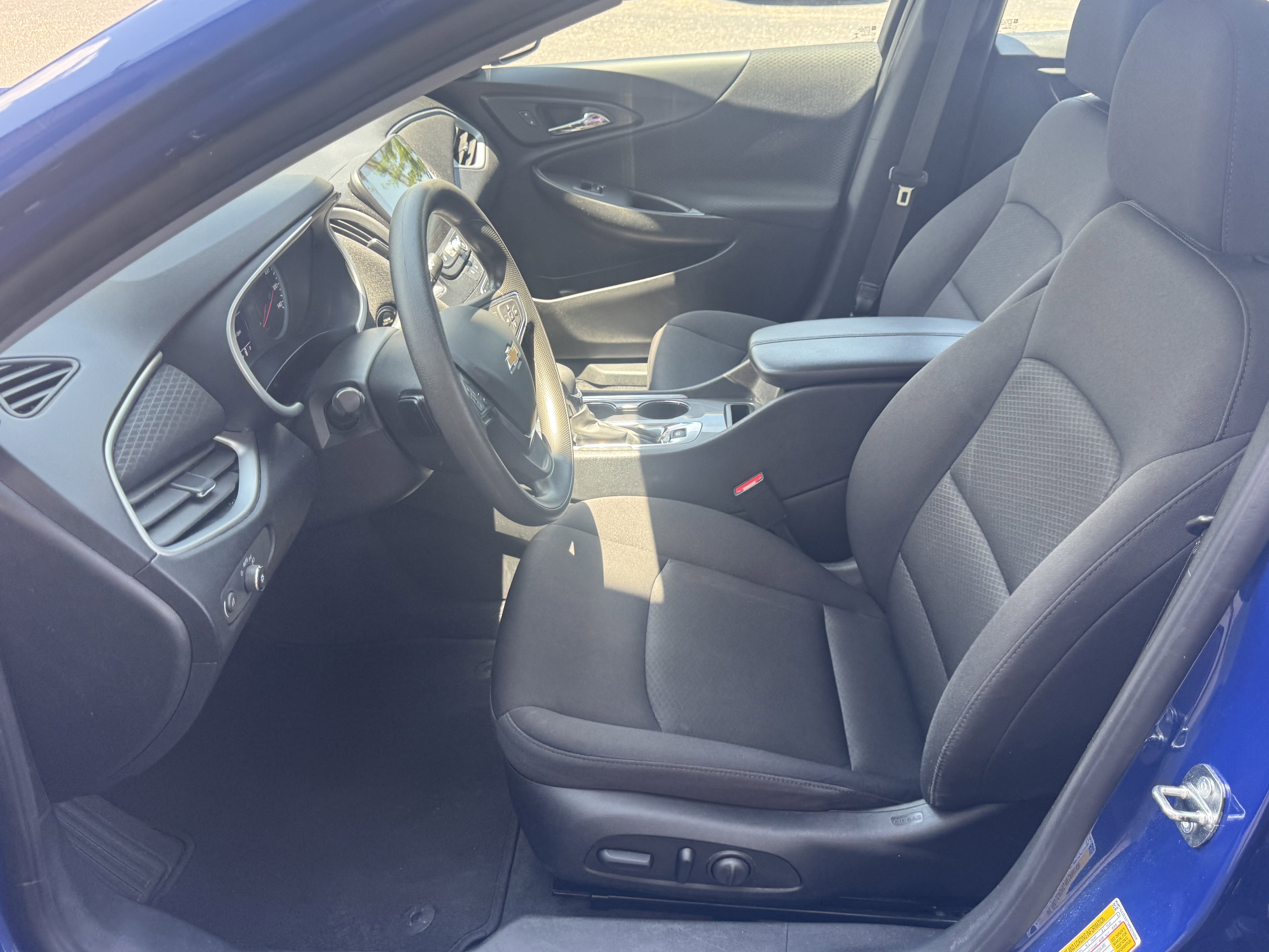 Used 2023 Chevrolet Malibu LT image 15