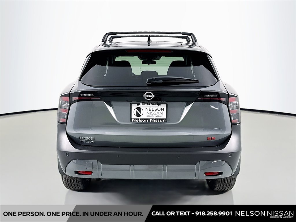 New 2026 Nissan Kicks SR w/ SR Premium Package FWD image 6