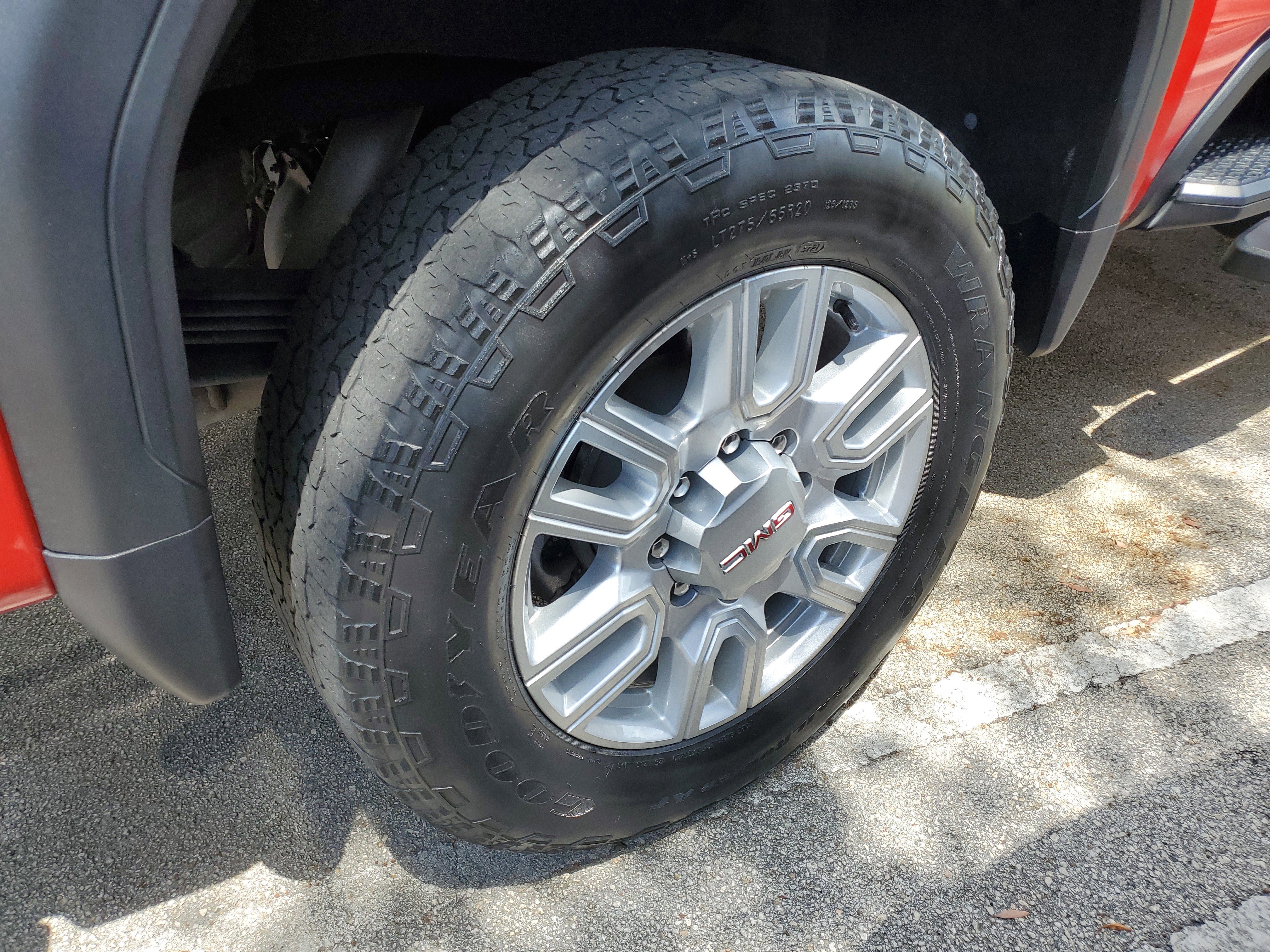 Used 2022 GMC Sierra 2500 SLE w/ SLE Convenience Package image 5