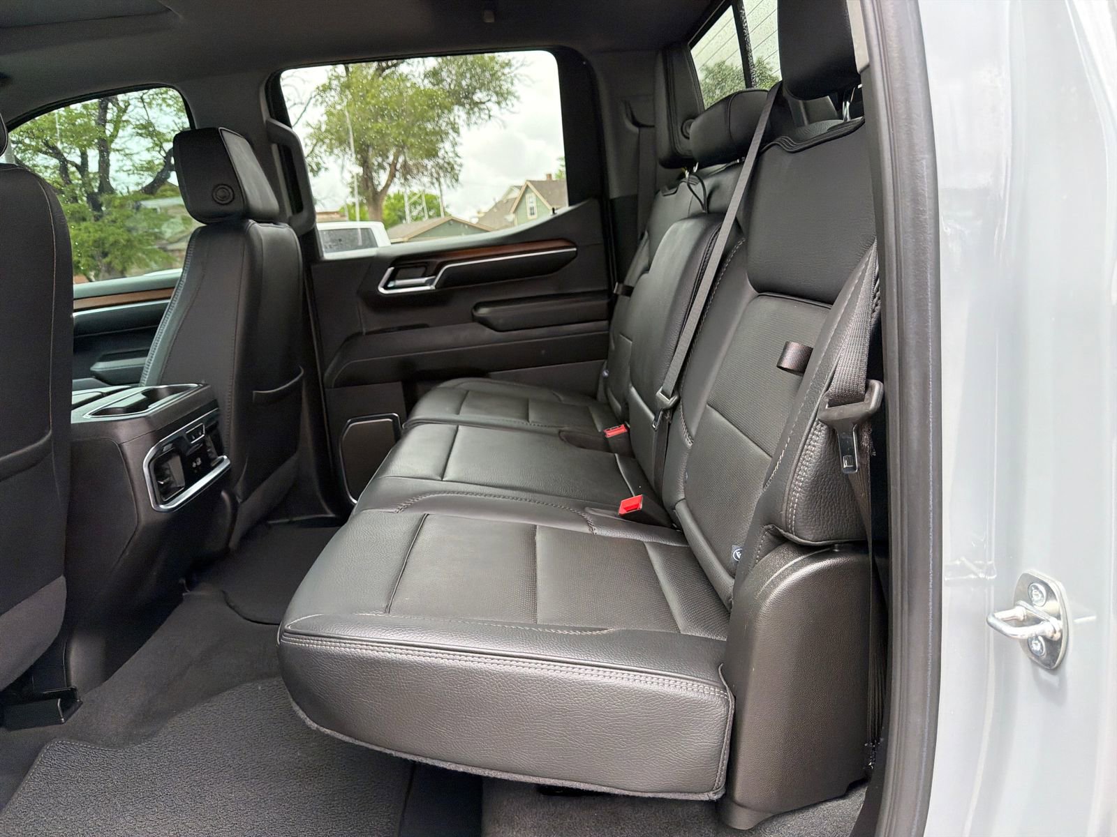 Used 2024 GMC Sierra 1500 Denali AWD/4WD image 14