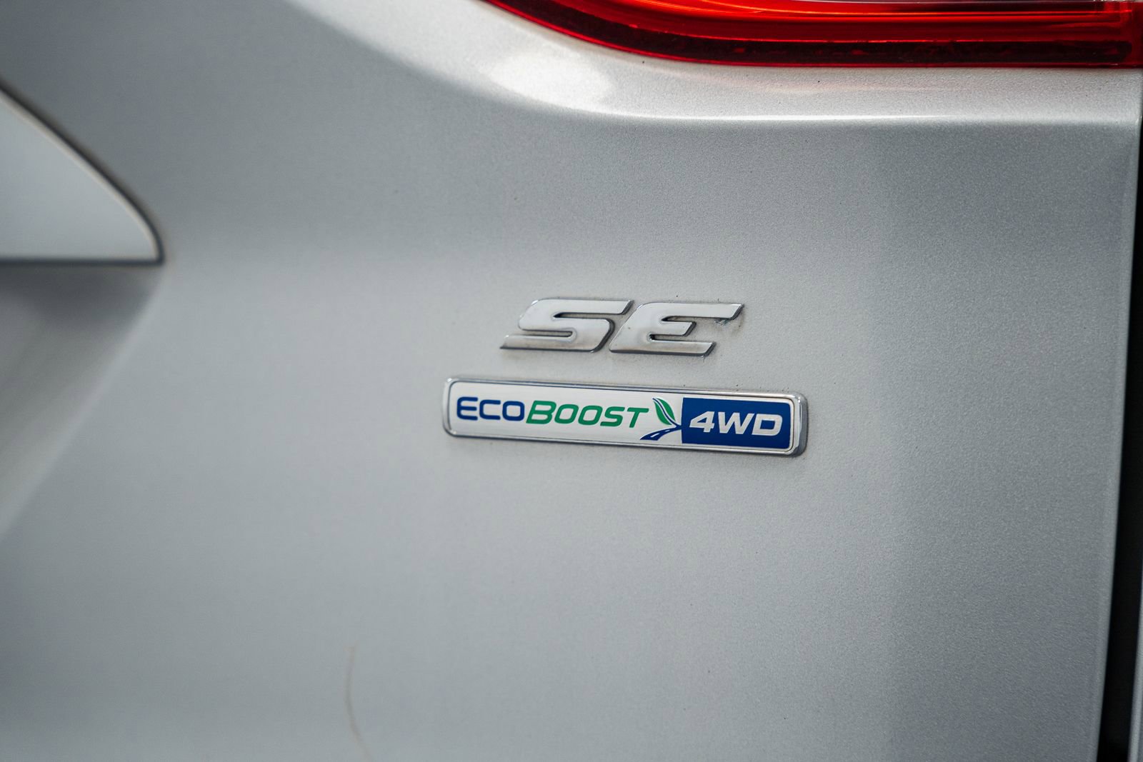 Used 2016 Ford Escape SE w/ Equipment Group 201A image 10