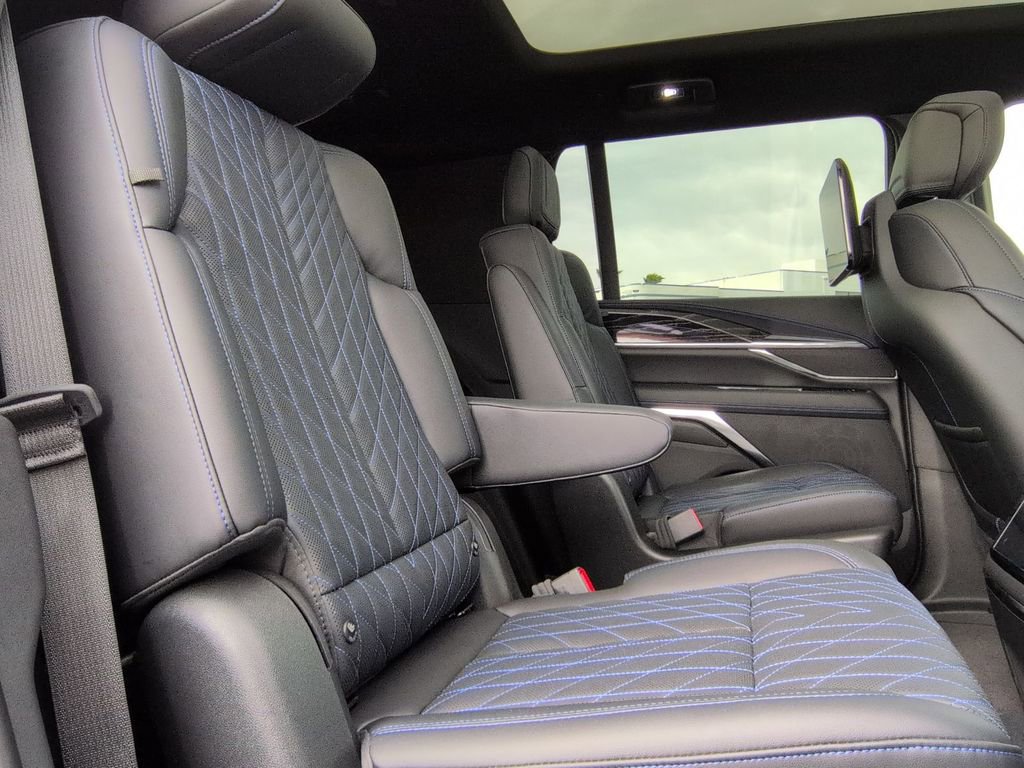 Certified 2026 Cadillac Escalade IQL Sport 1 image 37