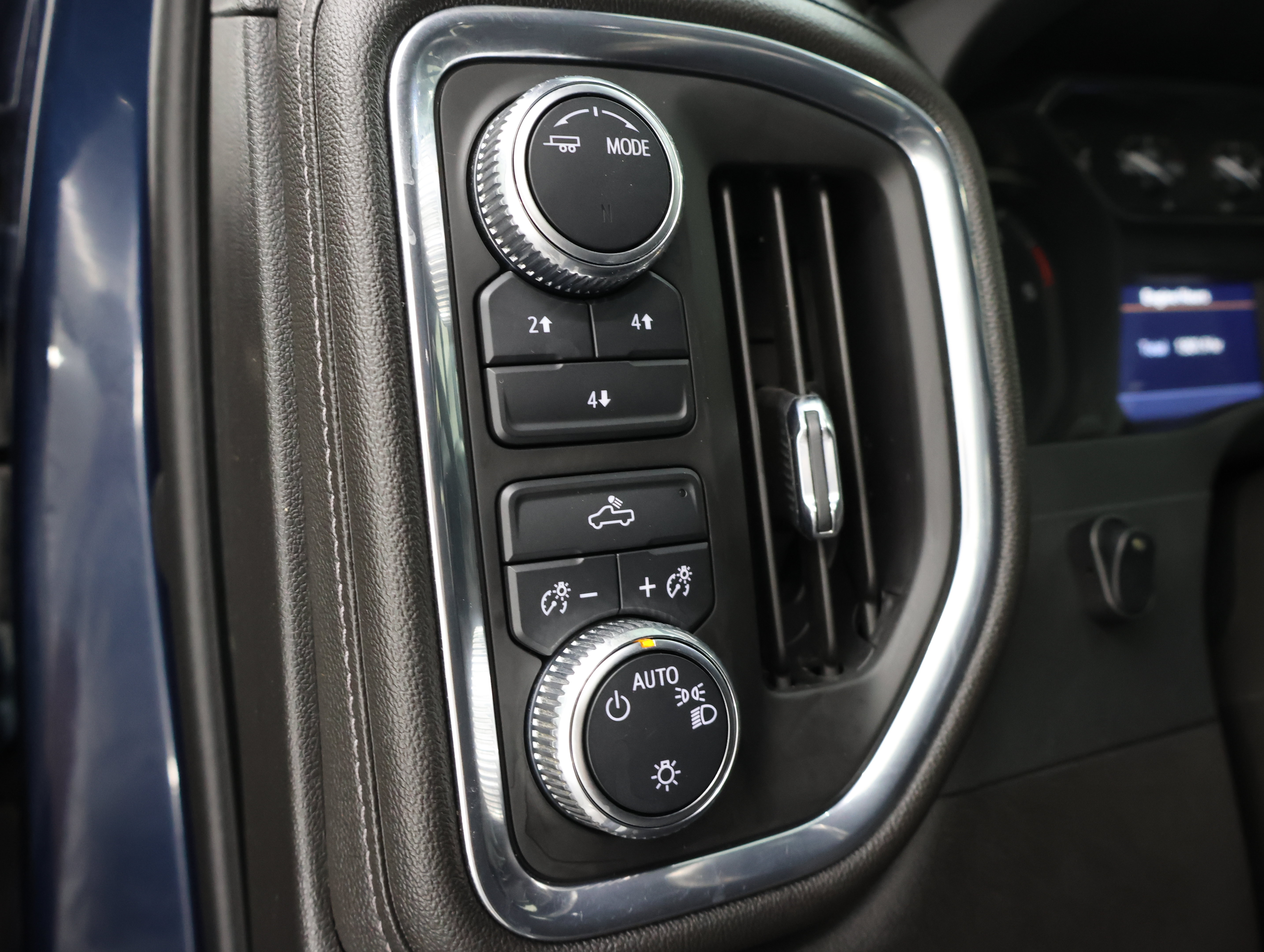 Used 2023 GMC Sierra 2500 SLE AWD/4WD image 39
