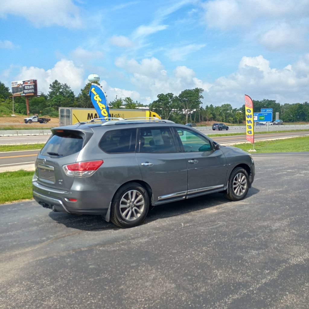 Used 2015 Nissan Pathfinder SL w/ SL Premium Package AWD/4WD image 5