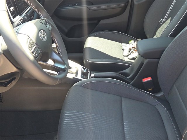 New 2025 Hyundai Venue Limited image 14