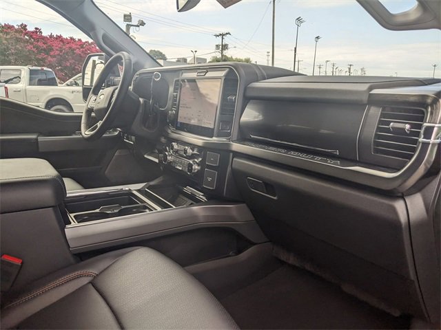 New 2025 Ford F250 Lariat w/ Lariat Ultimate Package image 39