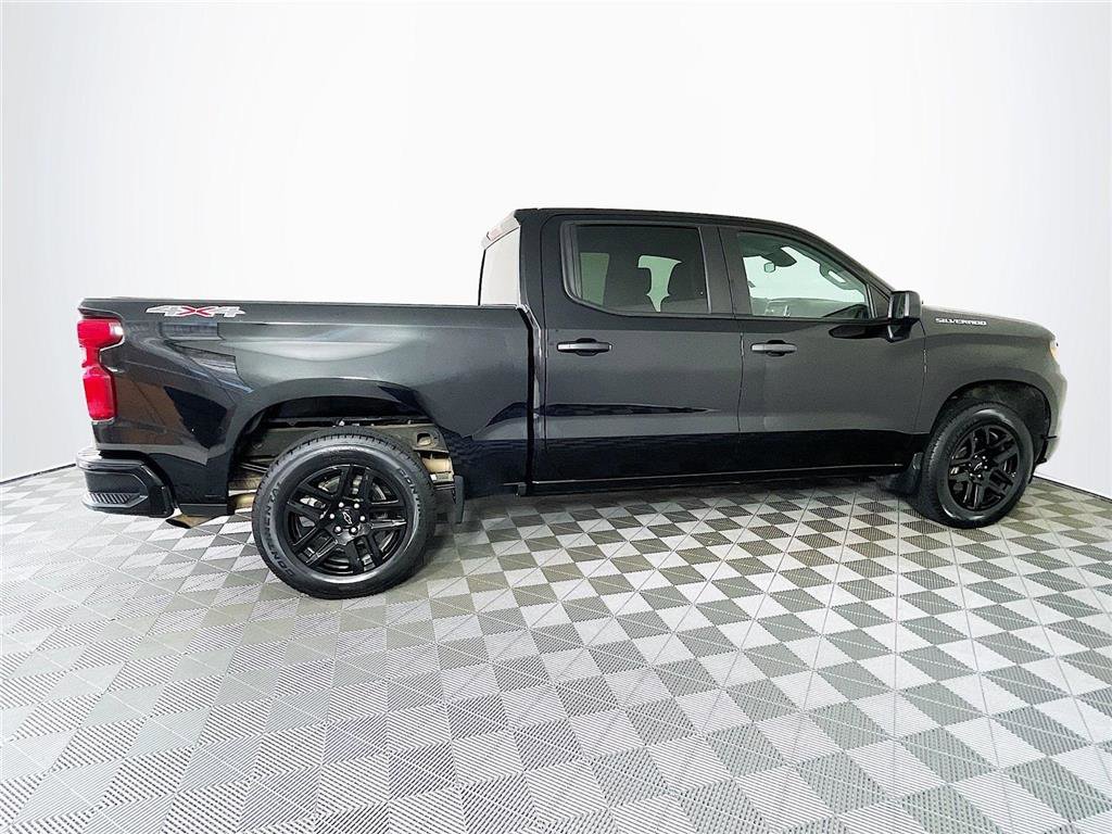 Used 2023 Chevrolet Silverado 1500 Custom image 10