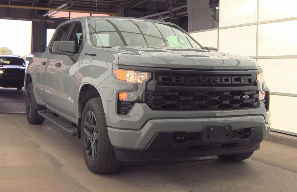 Used 2024 Chevrolet Silverado 1500 Custom w/ Dark Appearance Package AWD/4WD image 3