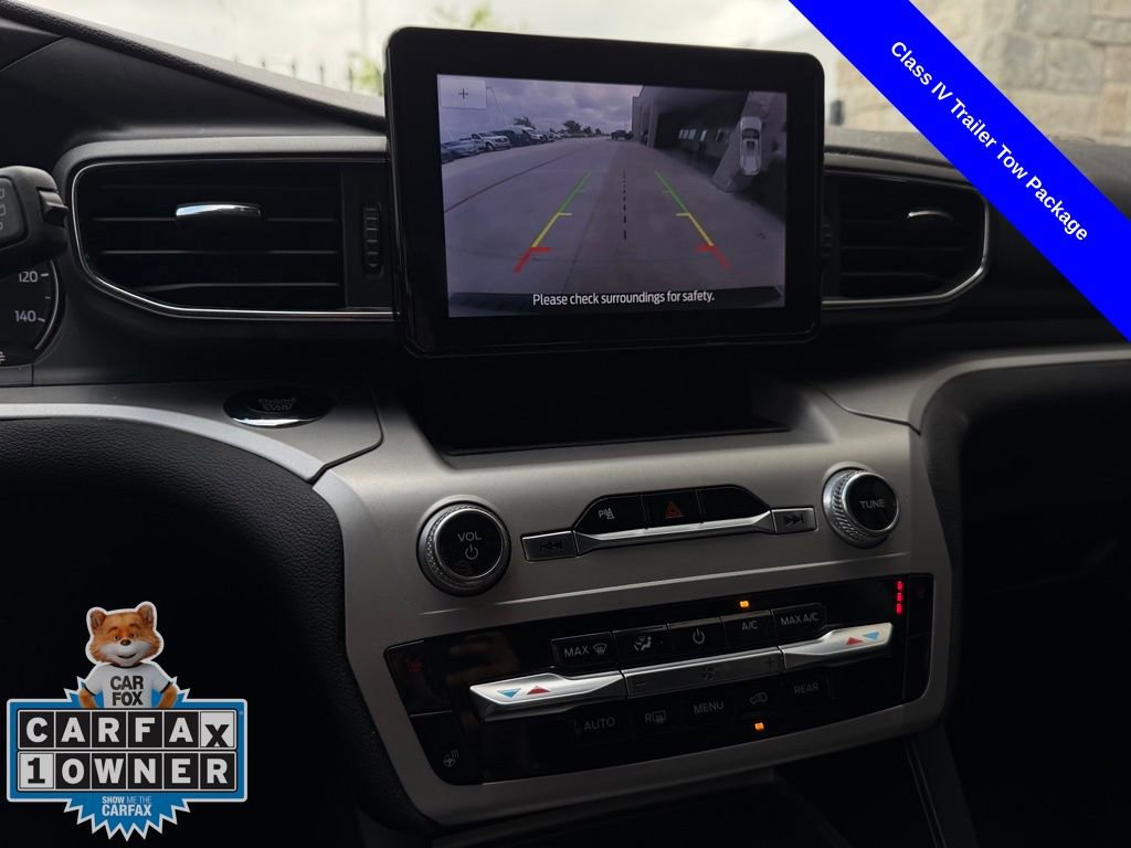 Used 2024 Ford Explorer XLT w/ Equipment Group 202A image 9