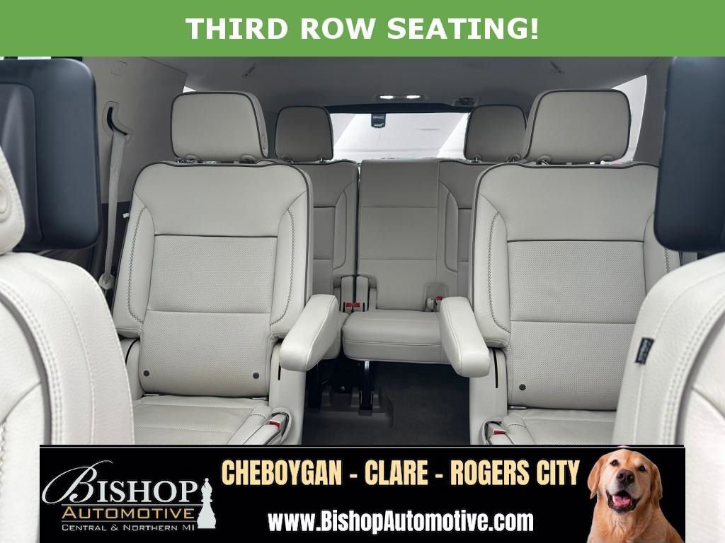 Used 2021 GMC Yukon Denali w/ Denali Premium Package AWD/4WD image 12