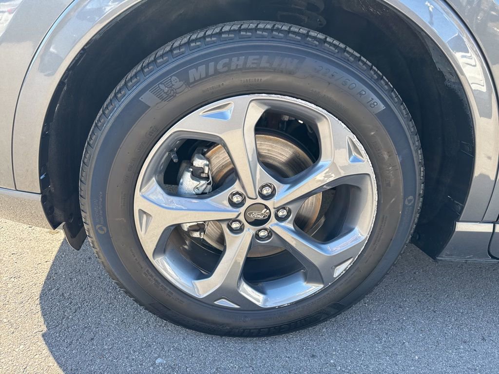 Used 2024 Ford Escape ST-Line w/ Cold Weather Package image 30