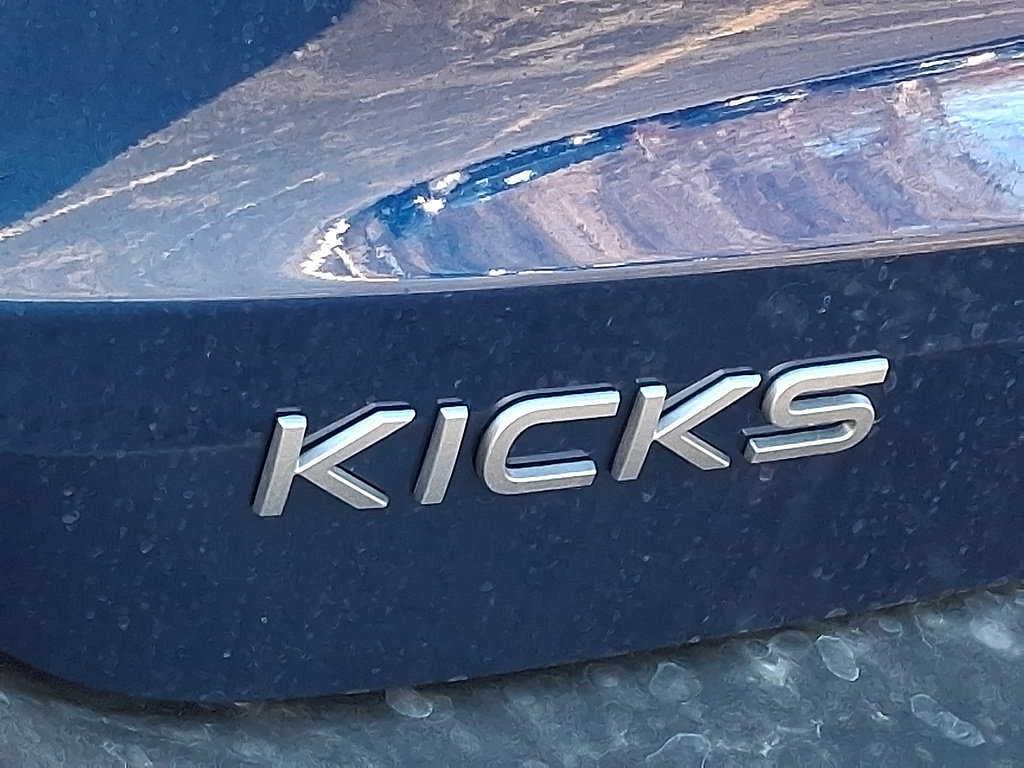New 2026 Nissan Kicks SR w/ Cold Weather Package AWD/4WD image 12