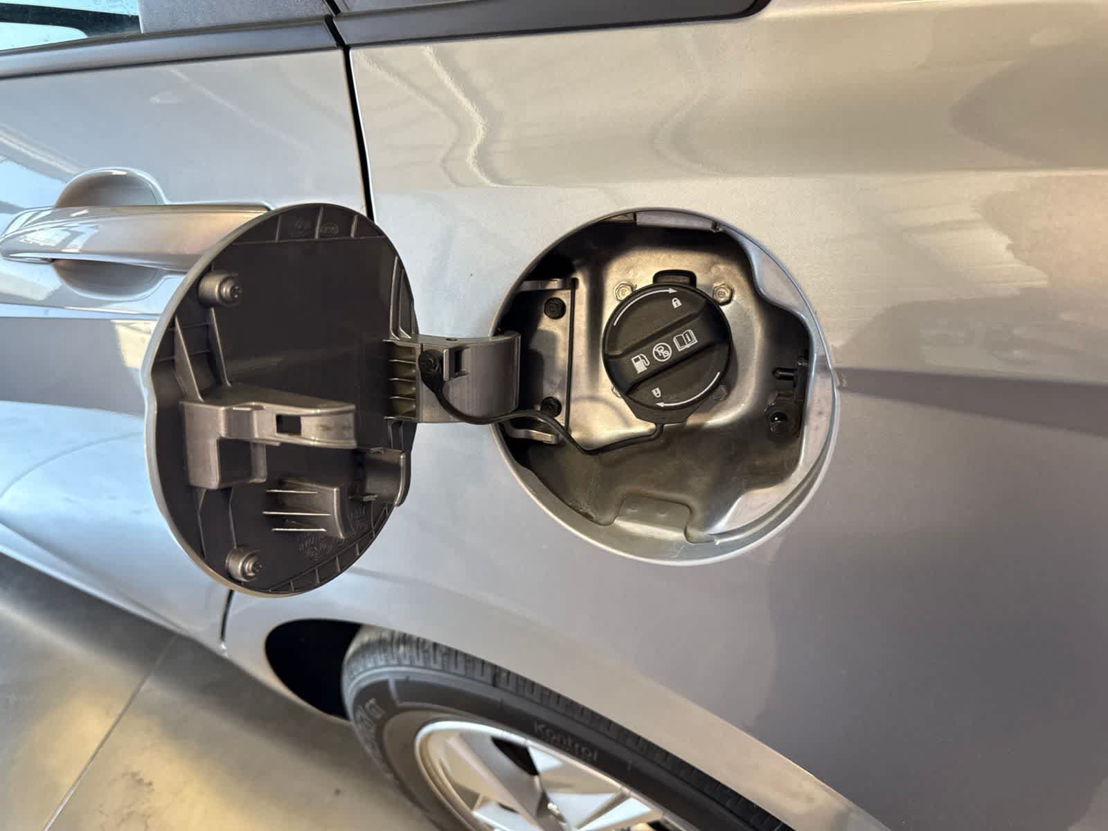Certified 2026 Hyundai Elantra SE FWD image 11