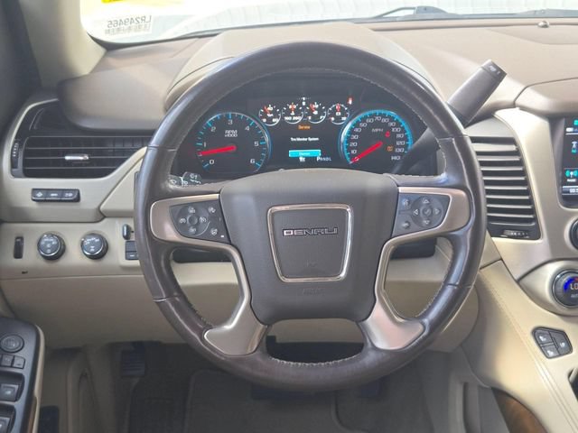 Used 2020 GMC Yukon XL Denali w/ Denali Premium Package AWD/4WD image 18