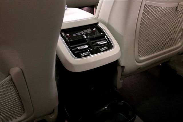 Certified 2023 Volvo XC90 B6 Ultimate w/ Lounge Package image 35