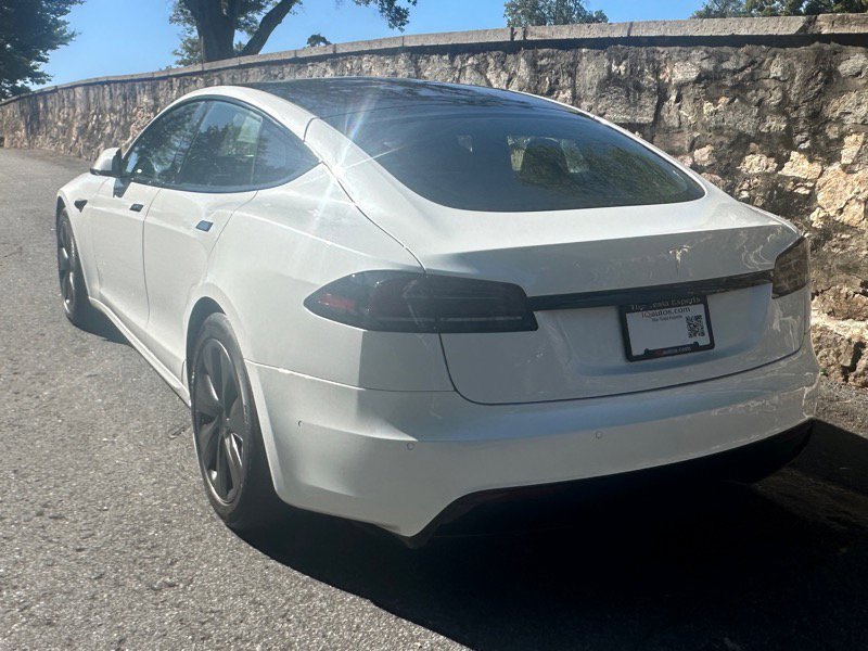 Used 2022 Tesla Model S AWD image 10
