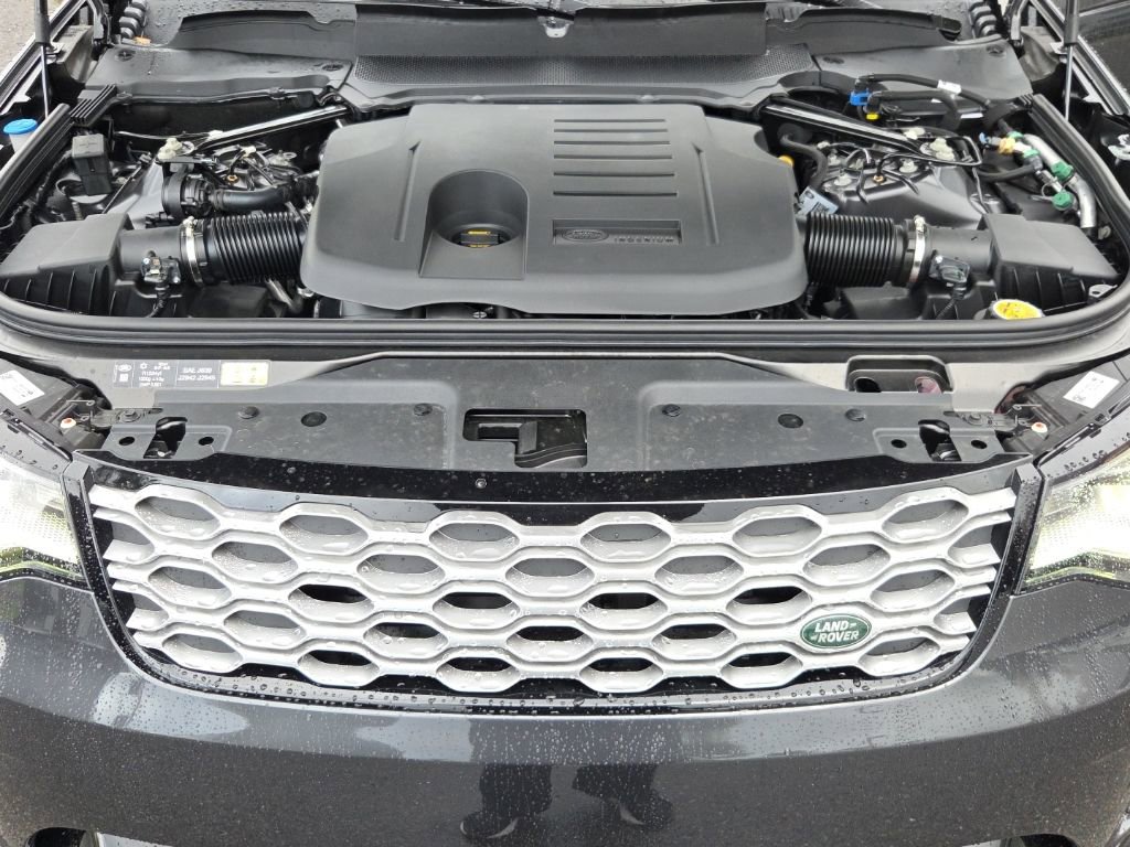 New 2026 Land Rover Discovery Limited Edition AWD/4WD image 29