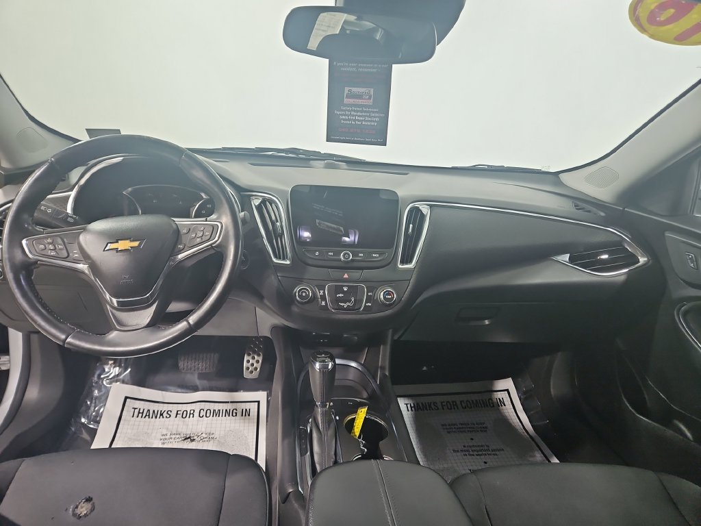 Used 2016 Chevrolet Malibu LT w/ Driver Confidence Package FWD image 13