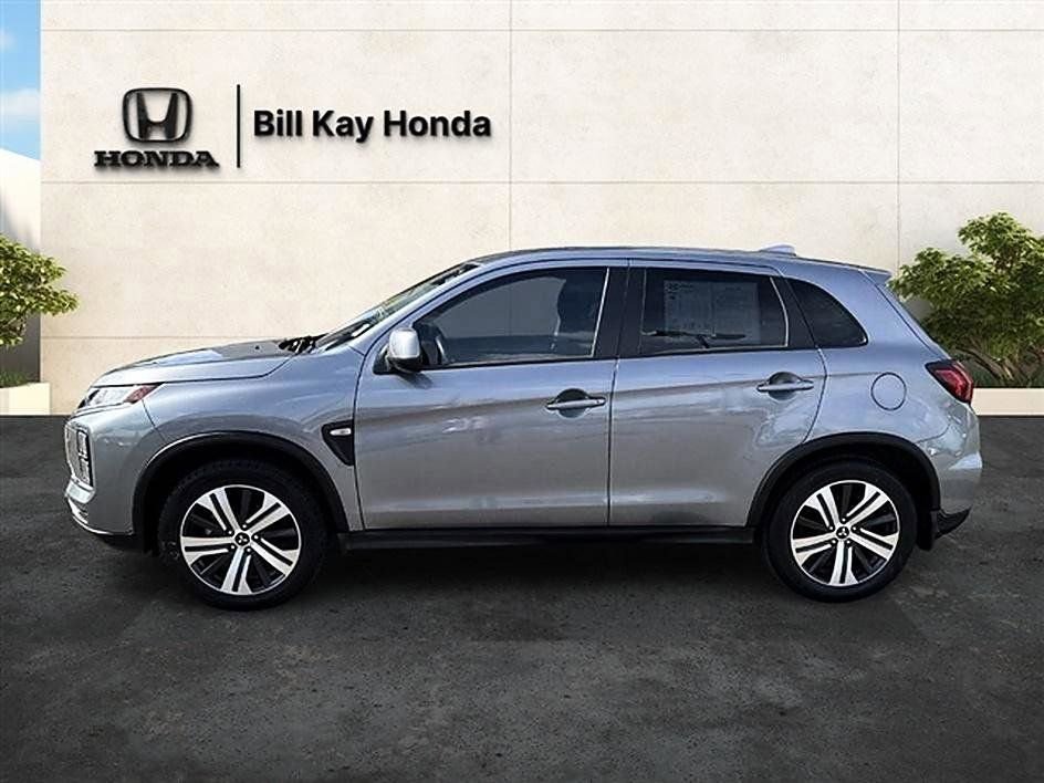 Used 2023 Mitsubishi Outlander Sport ES AWD/4WD image 3