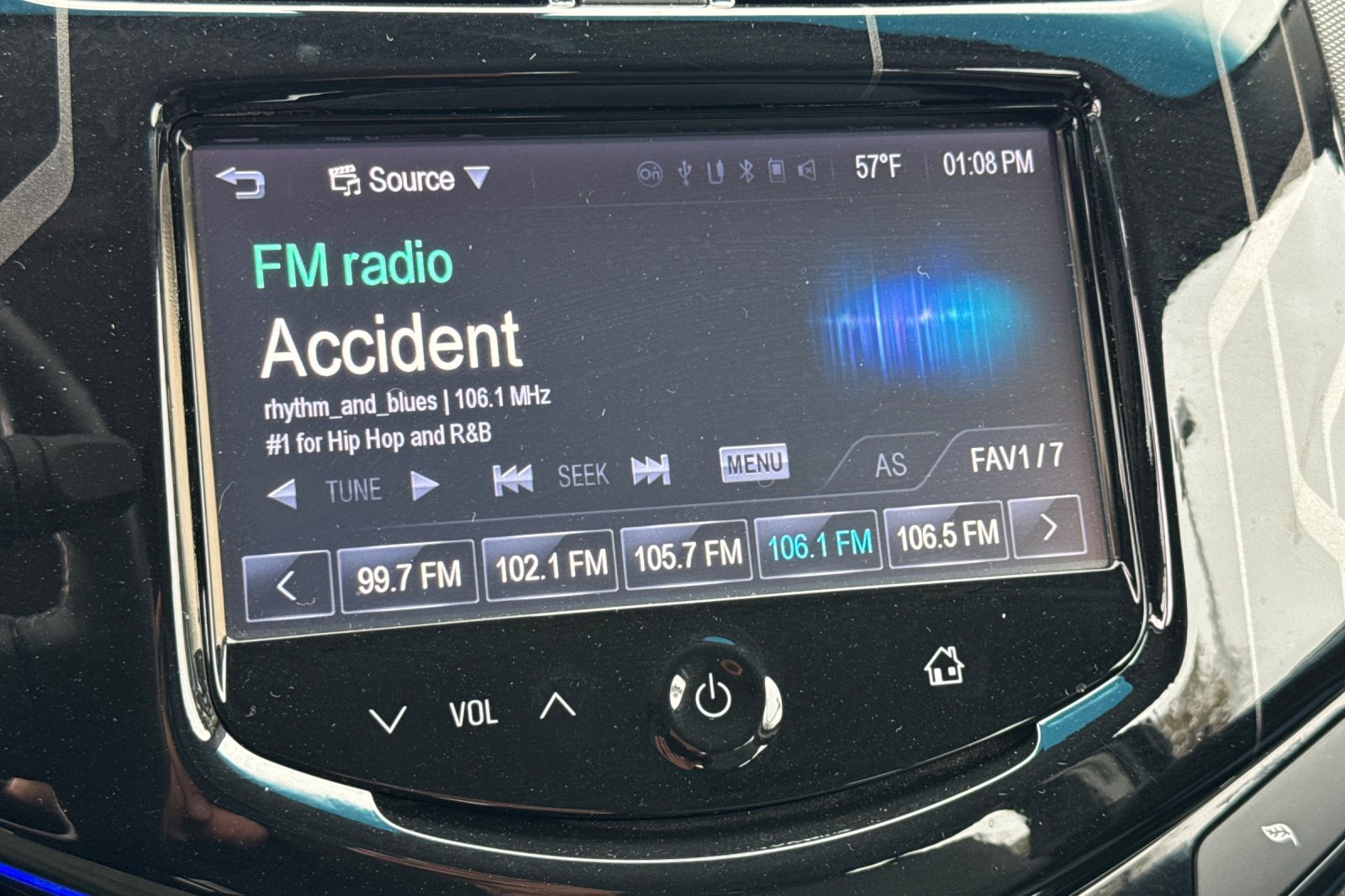 Used 2014 Chevrolet Spark LT FWD image 27