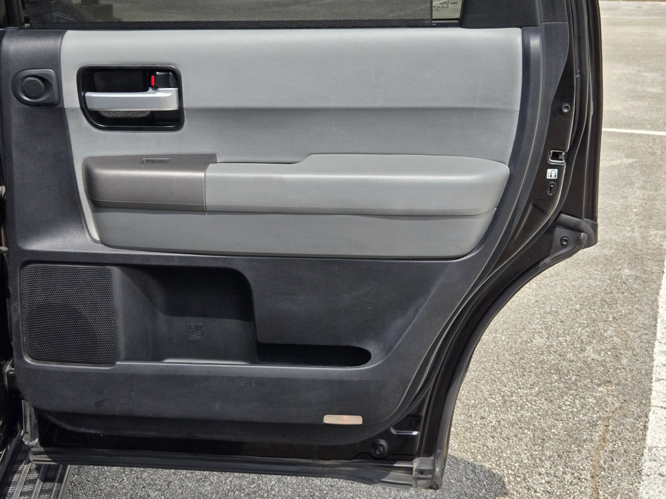 Used 2015 Toyota Sequoia Limited RWD image 27