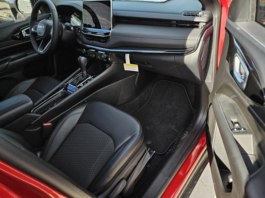 New 2026 Jeep Compass Latitude AWD/4WD image 7