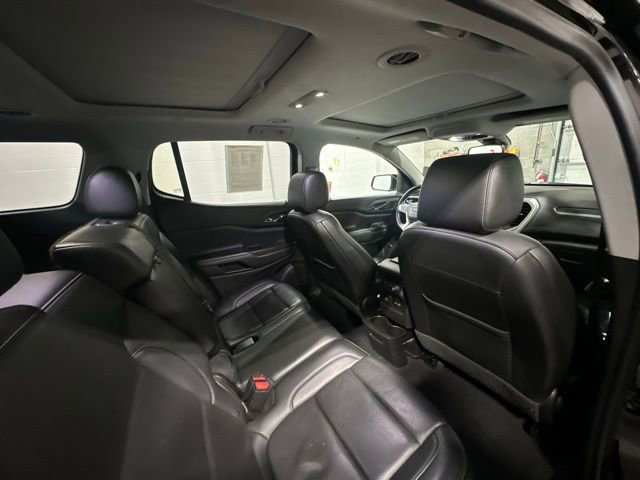 Used 2021 GMC Acadia SLT image 17