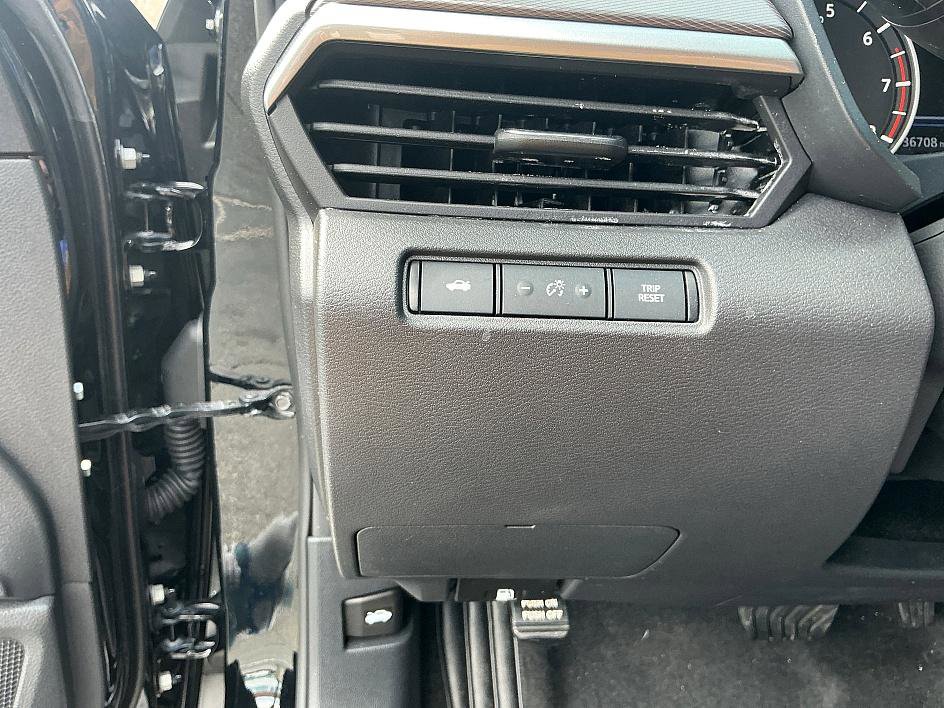 Certified 2024 Nissan Altima 2.5 SR image 13