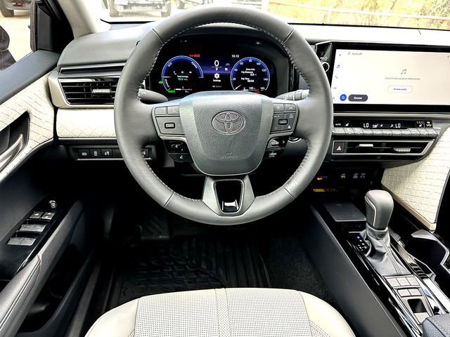 New 2026 Toyota Camry XLE image 18