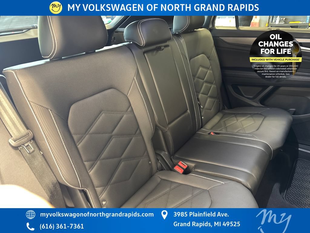 Used 2024 Volkswagen Atlas Cross Sport SE AWD/4WD image 26
