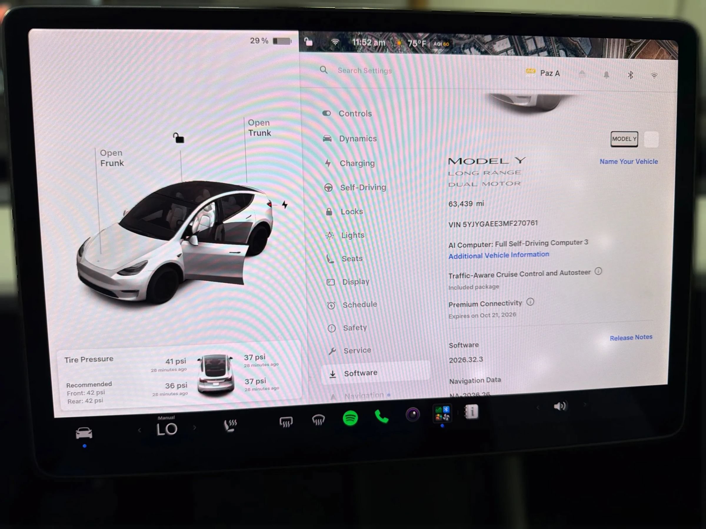 Used 2021 Tesla Model Y Long Range AWD/4WD image 30