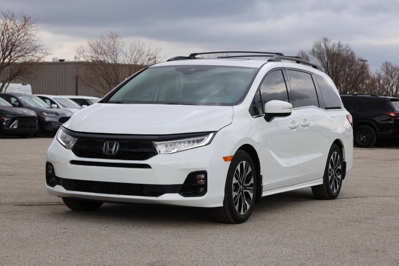 Used 2025 Honda Odyssey Elite image 6