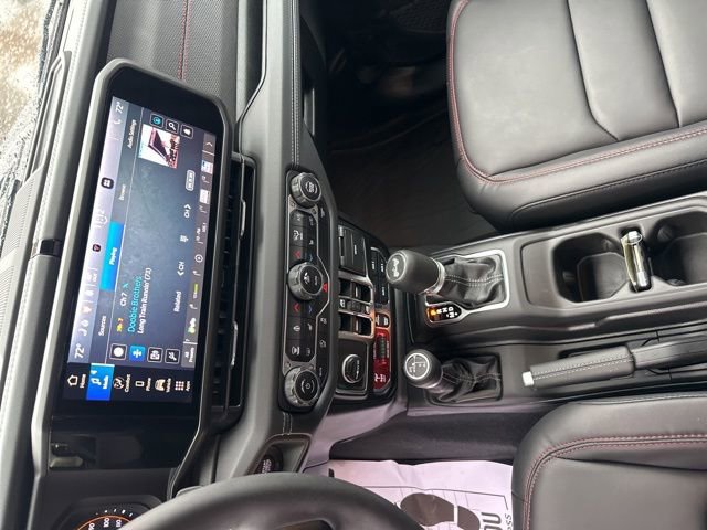 Certified 2025 Jeep Wrangler Unlimited Rubicon w/ Convenience Group AWD/4WD image 18