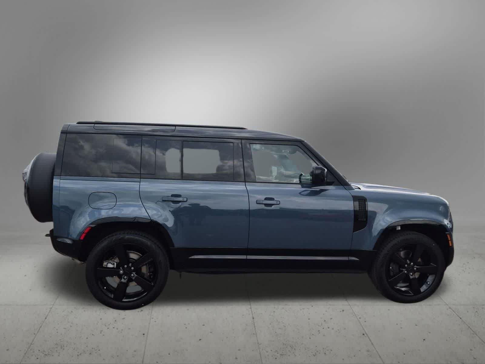 New 2026 Land Rover Defender 110 X-Dynamic SE AWD/4WD image 7