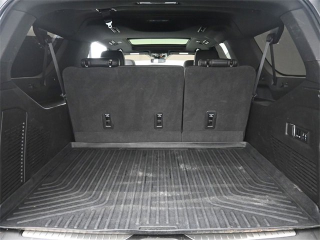 Used 2023 Chevrolet Suburban Z71 w/ Luxury Package image 38