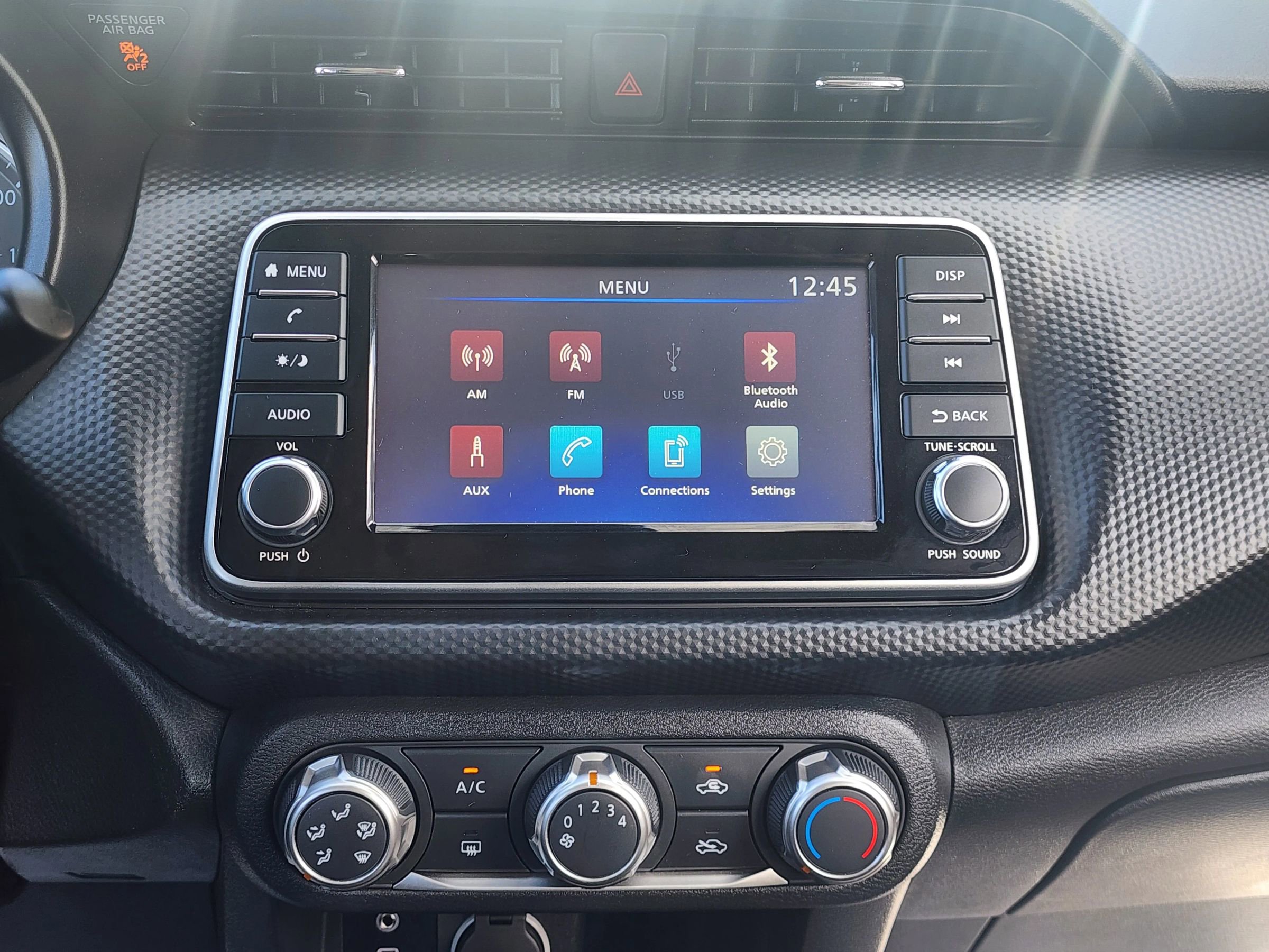 Used 2024 Nissan Kicks S image 15