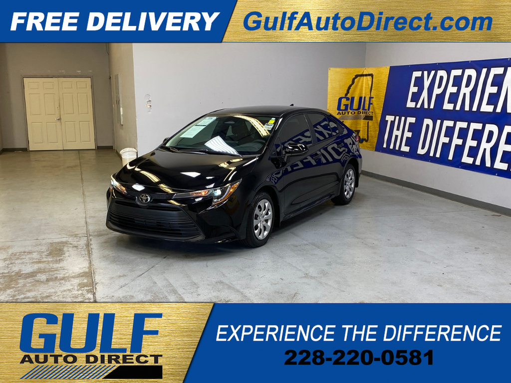 Used 2026 Toyota Corolla LE FWD image 4
