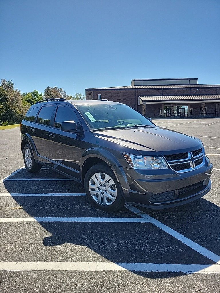 Used 2020 Dodge Journey SE