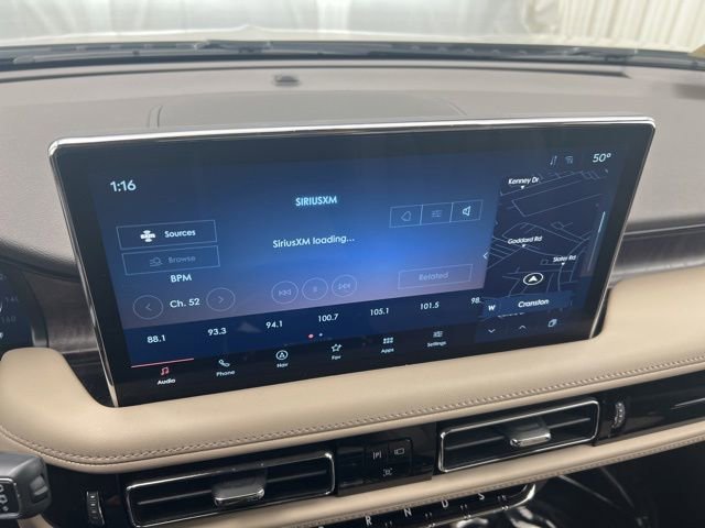 Used 2023 Lincoln Nautilus Reserve AWD/4WD image 17
