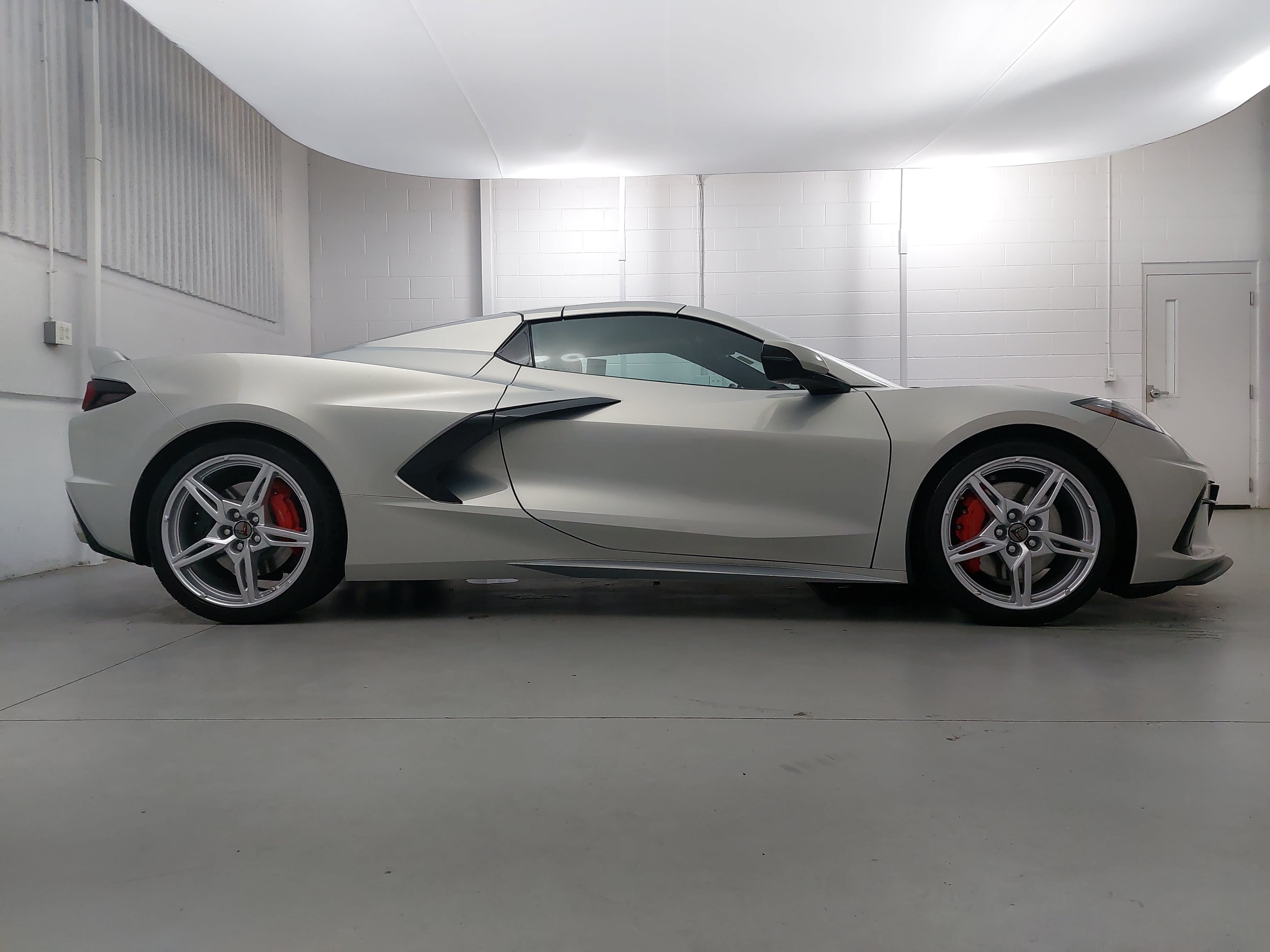 Used 2023 Chevrolet Corvette Stingray Preferred Conv w/ Z51 Performance Package RWD image 8
